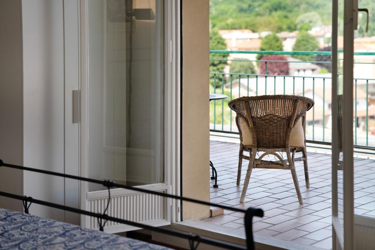 Ferienwohnung La Casa Del Riccio Arona Exterior foto